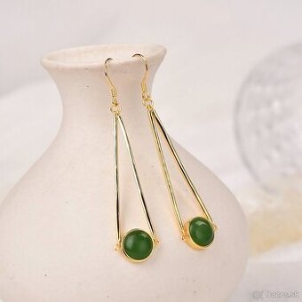 Nefritové visiace náušnice s certifikátom