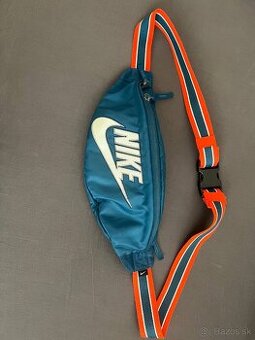 Pánska vodeodolná taška nike