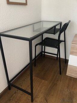 Ikea Vittsjö stôl na laptop