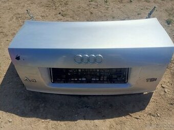 Audi A4 B6 kufor