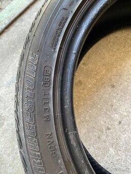 Pneu 205/45r16