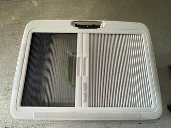 Strešné okno Dometic na karavan 700x500 - 1