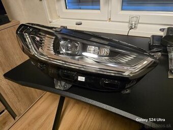 Ford Mondeo Mk5 full led svetlomet pravý