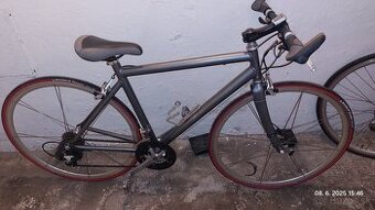 Fitness bicykel..