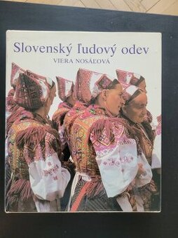 Slovenský ľudový odev Viera Nosáľová