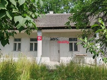 NOVINKA Historický rodinný dom na polosamote,pozemok 3930 m