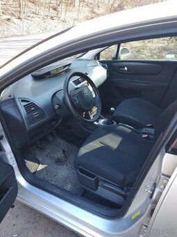 Predám Citroen C4.