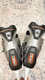✅ LEGENDÁRNE KORČULE - CCM VECTOR 8.0 - 7,5 D ✅