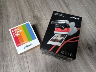 Polaroid Flip + 2x i-Type film