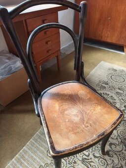 Starozitne stolicky Ton / Thonet a Tatra Pravenec