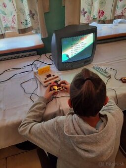 Predám RETRO herná konzola komplet zostava