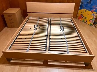 Manželská posteľ 180 x 200 s roštami 2x asko star