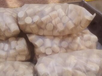 predám drevené brikety