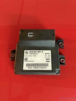 Elektronická riadiaca jednotka ručnej brzdy 3C8907801A
