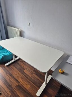 Predám stôl
