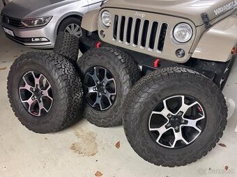 Jeep Wrangler 285/70 r17 BF Goodrich