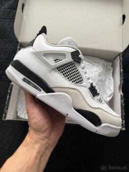 Nike Jordan 4 Military Black