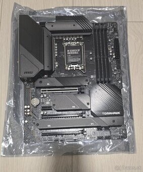 MSI MAG Z690 TOMAHAWK WIFI DDR4