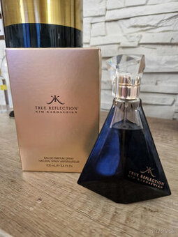Predam parfem Kim Kardashian: True Reflection