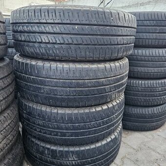 215/60 r17c Michelin