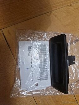 Spínač otvárania piatych dverí