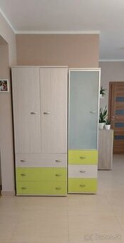 Skriňa, skrine so šuflikmi