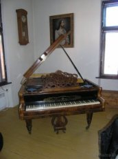 Starožitný klavír - 1