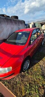 Predam na nahradne diely  fiat stilo  1.6 16v