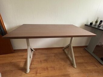 Ikea Idasen stôl