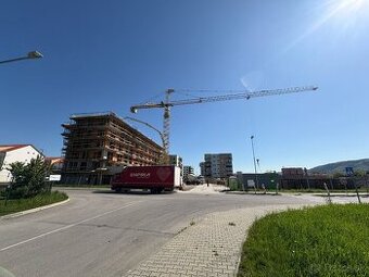 Žeriavnik vežového žeriava 15€/hod