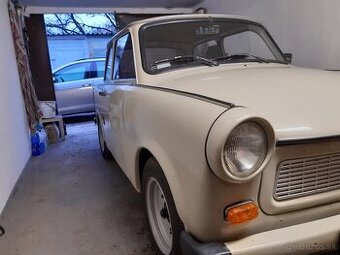 TRABANT 601