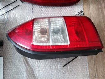 Opel Zafira zadné svetlá