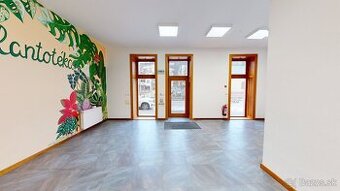 Na prenájom obchodný priestor s parkovaním v centre Trenčína - 1