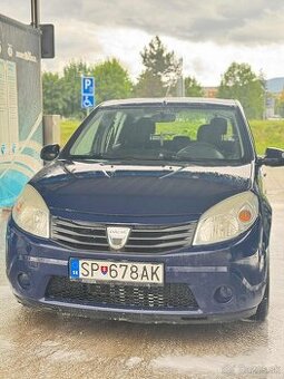 Predam Dacia Sandero 1.4.  55 kw