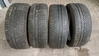 245/45R19 Michelin