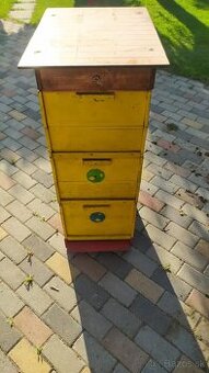 Úľ B 8