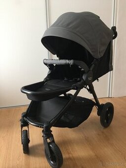 Britax B-motion 4 Plus Steel grey s doplnkami