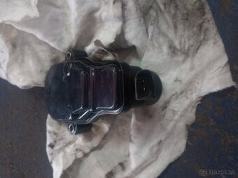 Motor rucnej brzdy Mazda CX5