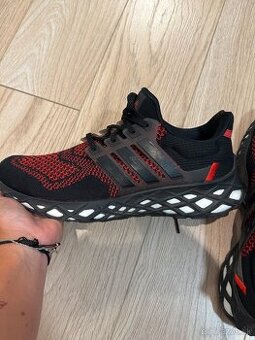 Adidas Ultraboost Web DNA black vivid red