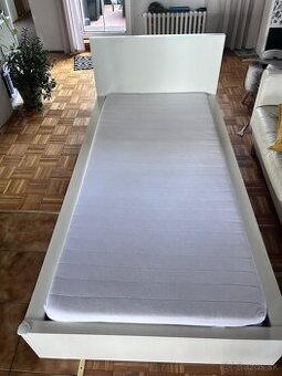 Postel Ikea Malm
