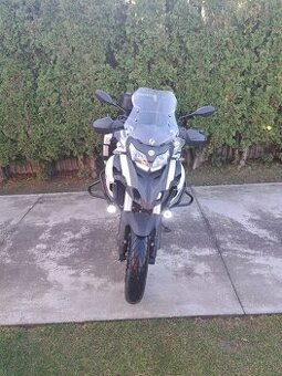 Benelli trk 502 x