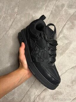 Louis Vuitton čierne veľkosť 45