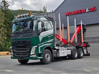 Lesovoz Lesovuz Volvo Pre drevo, stromy, les, stoh, polená