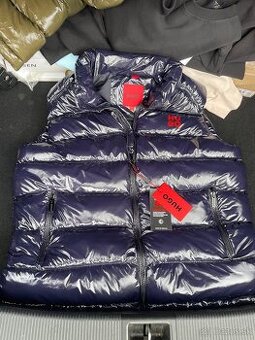 Hugo Boss vesta - vel.L, Muž