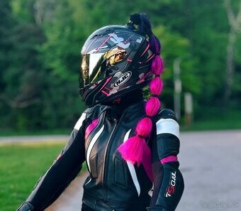 Moto prilba HJC