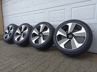 Originálna letná sada Audi E-tron 5x112 R21 ET36