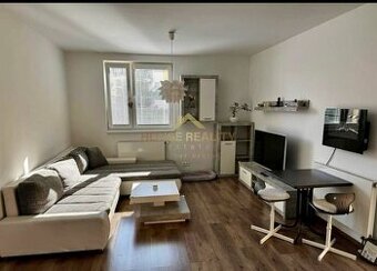 Novostavba s predzáhradkou + parking 3 izbový byt, Bystrická - 1