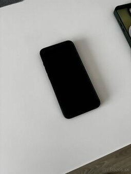 Predám iPhone 13 black 128GB