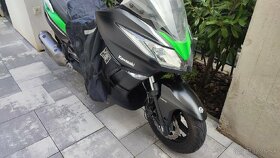 Skuter Kawasaki J300, ABS, odpocet DPH