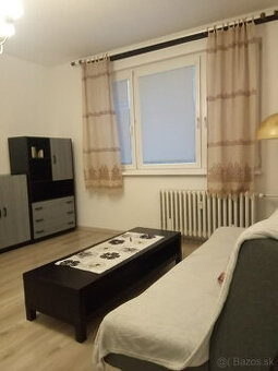 Dám do prenájmu 2 izbový byt Žilina, Hájik